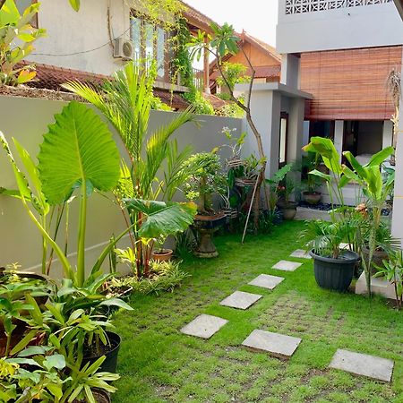 The Lima Home Stay In Canggu ภายนอก รูปภาพ