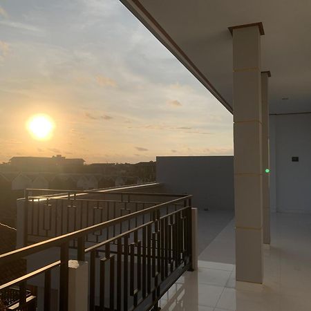 The Lima Home Stay In Canggu ภายนอก รูปภาพ