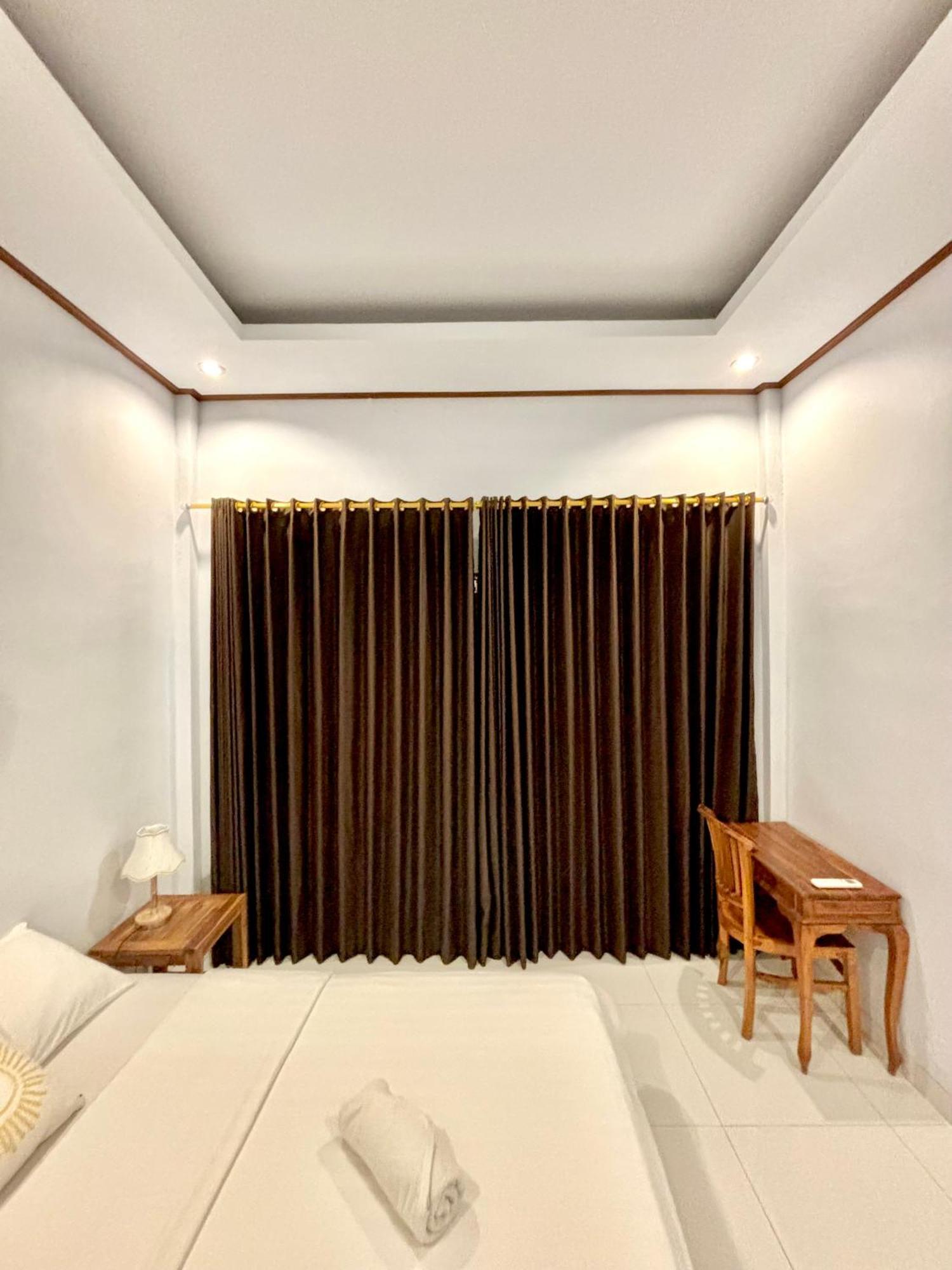 The Lima Home Stay In Canggu ภายนอก รูปภาพ